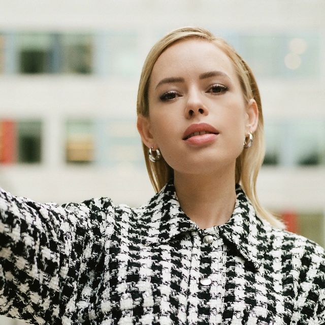 Tanya Burr